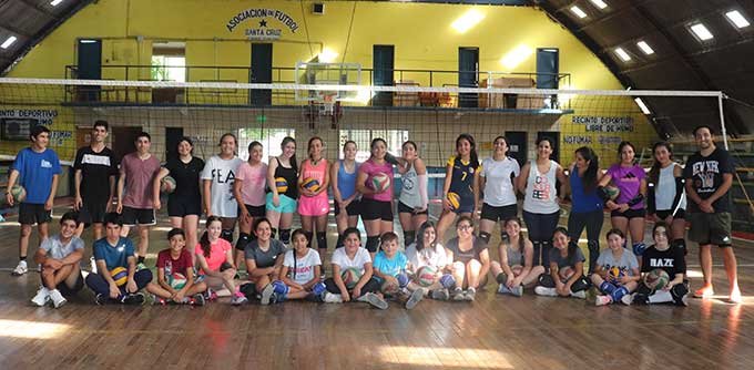 Escuela-Deportiva-de-Voleibol-Ninos-680 Escuela Deportiva de Voleibol